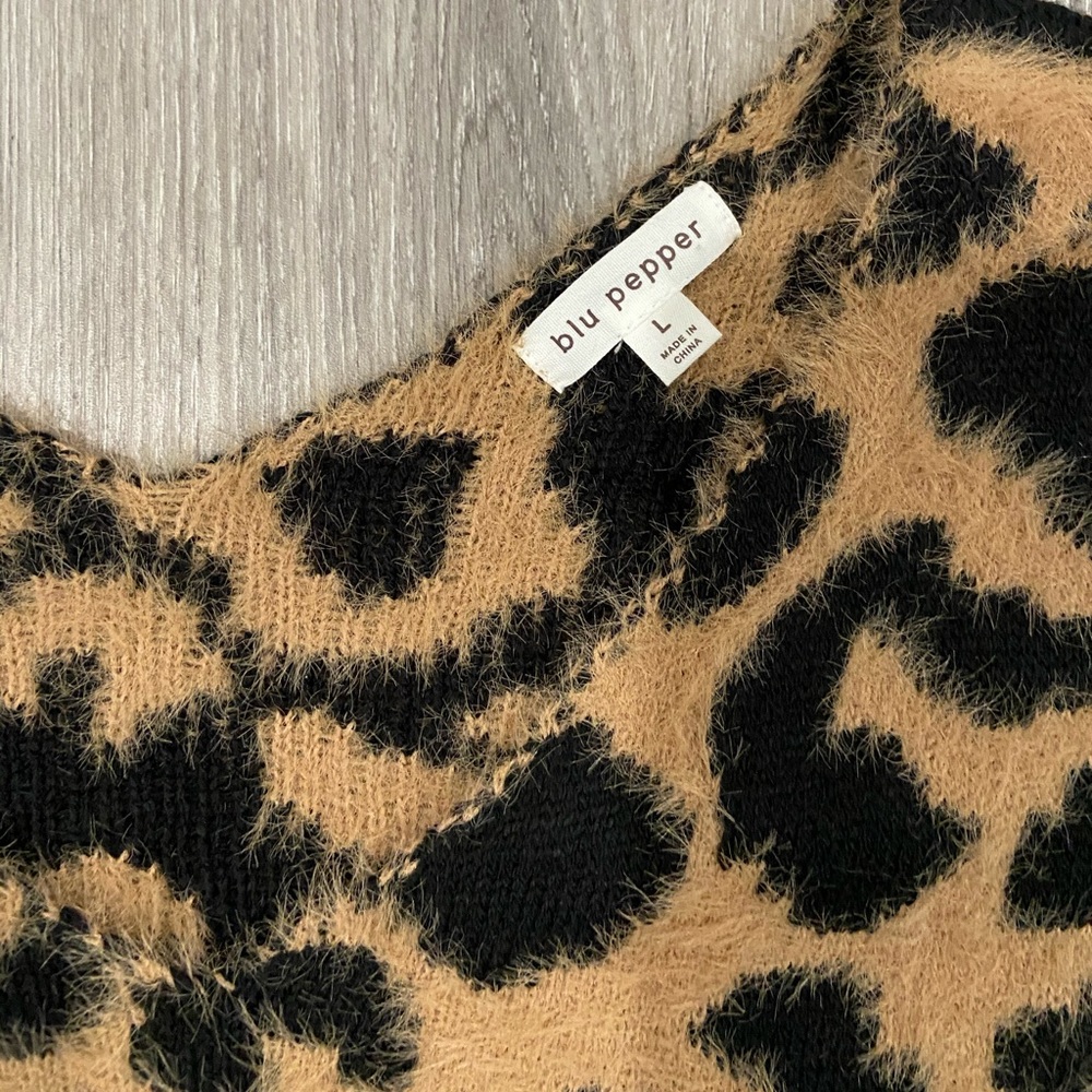 Leopard sweater - Picture 3 of 3